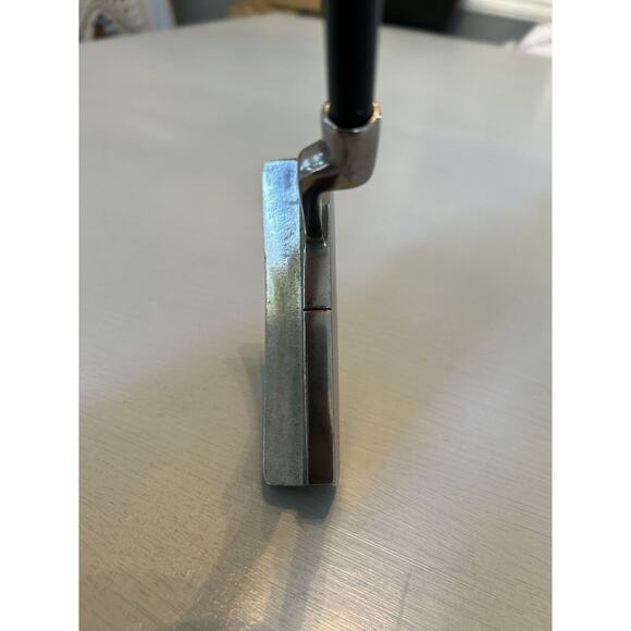 Mizuno 9421 Putter Right Handed Graphite Shaft - Picture 4 of 6